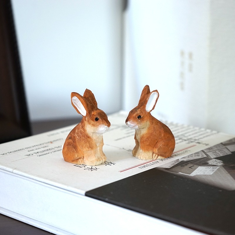 1PC Seated Bunny Hand Carved W - Desk Setup Nature recension och pris