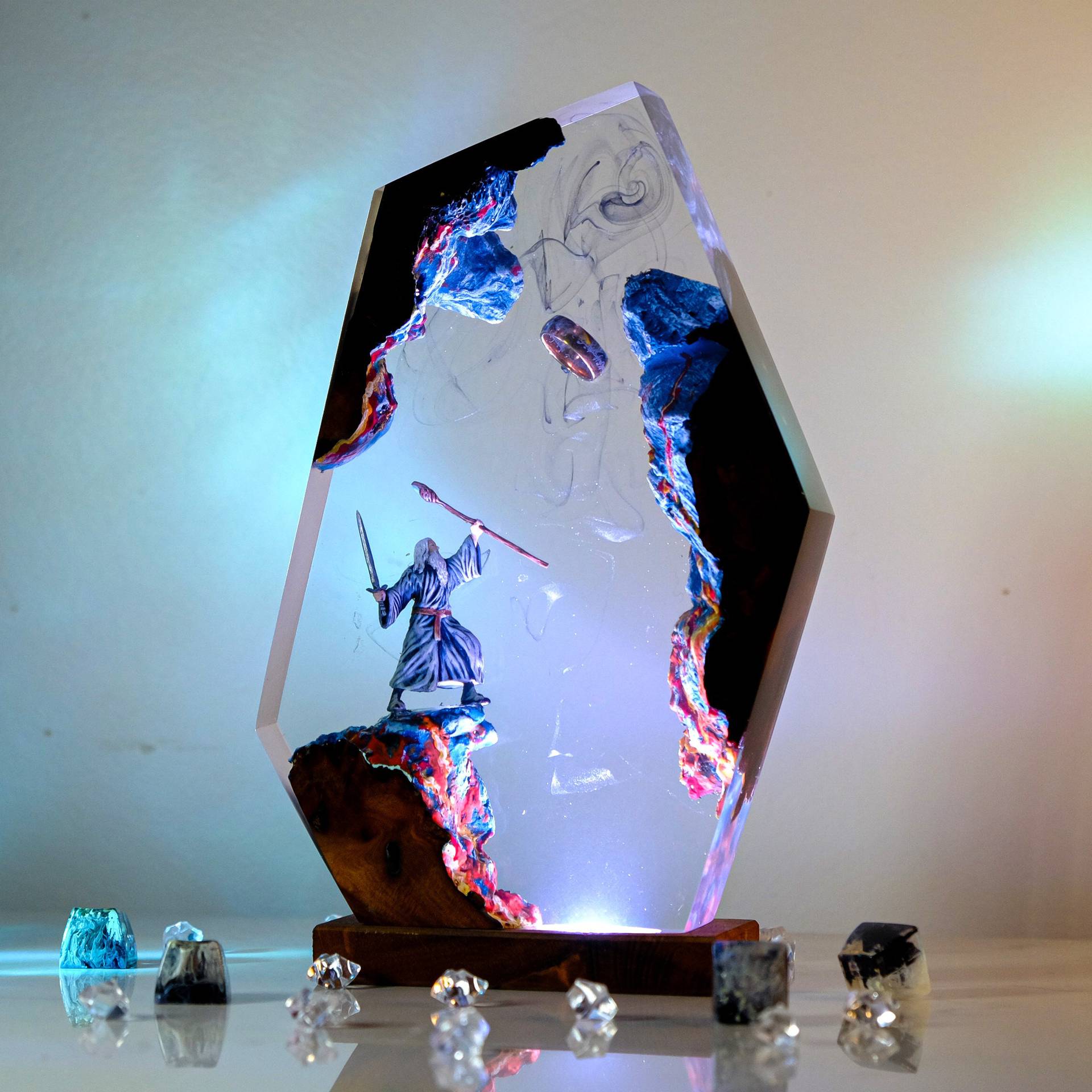 Movie Scence Figure Table Resi - Led Desk Light Usb recension och pris