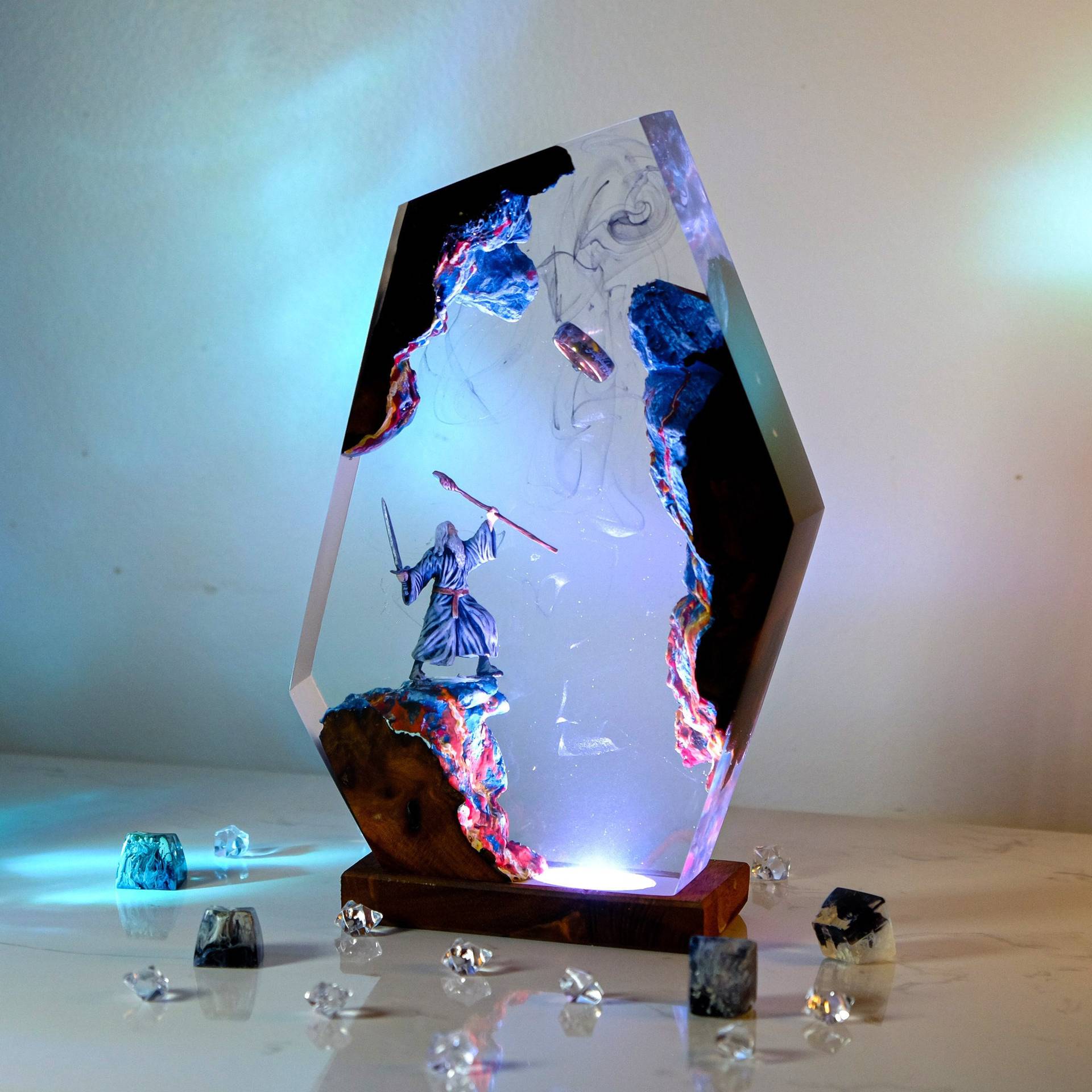Movie Scence Figure Table Resi - Led Desk Light Usb recension och pris
